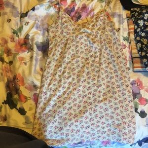 Hollister dress size small